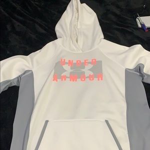 Under armour sweatshirt